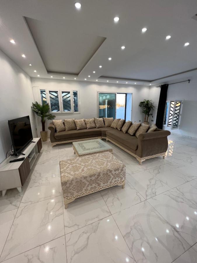 Magnifique Villa Avec Piscine Sur L'Ile De Djerba 乌姆苏克 外观 照片
