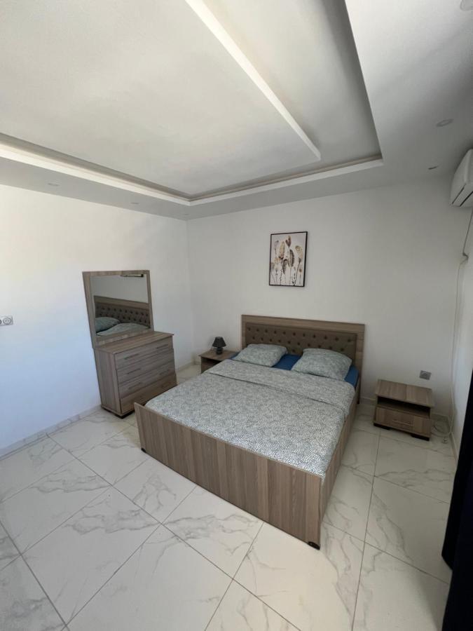 Magnifique Villa Avec Piscine Sur L'Ile De Djerba 乌姆苏克 外观 照片