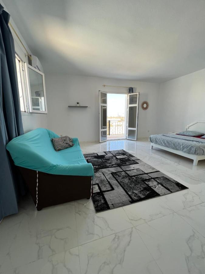 Magnifique Villa Avec Piscine Sur L'Ile De Djerba 乌姆苏克 外观 照片